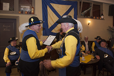 Jubilea Henny Kraayvanger (50 jaar lid) en Wim Peters (40 jaar lid)